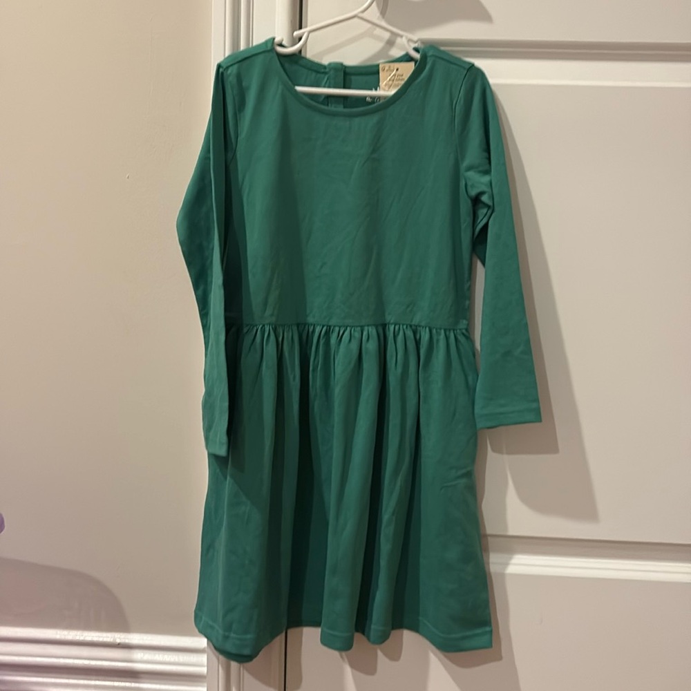 Cozy dress in seasonal colors